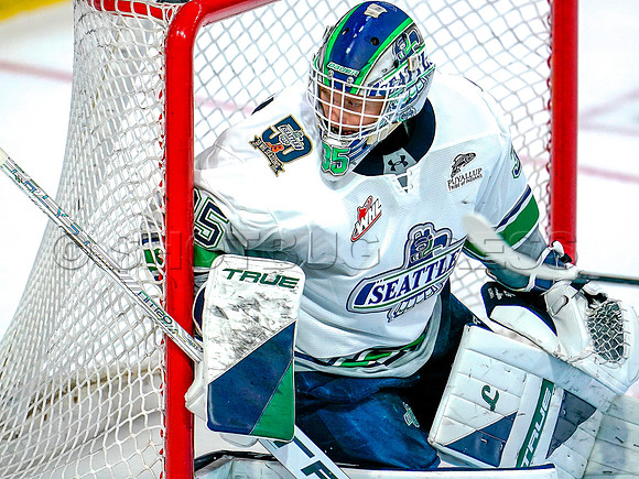 Wes Shaw Shotbug Press-Seattle Thunderbirds at the Vancouver Giants-20261010-215769