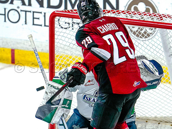 Wes Shaw Shotbug Press-Seattle Thunderbirds at the Vancouver Giants-20261010-216620