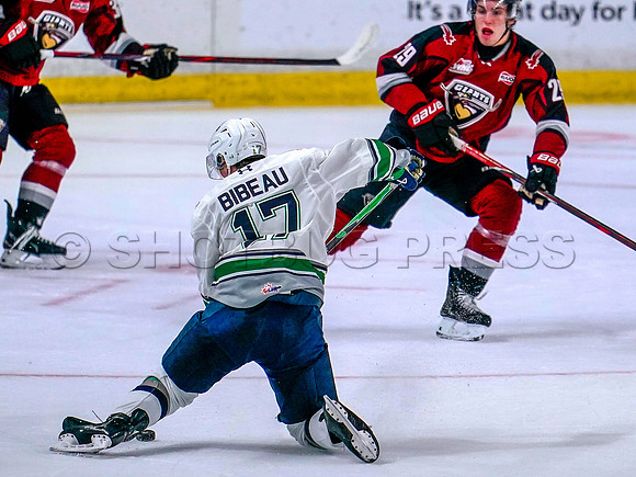 Wes Shaw Shotbug Press-Seattle Thunderbirds at the Vancouver Giants-20261010-215420