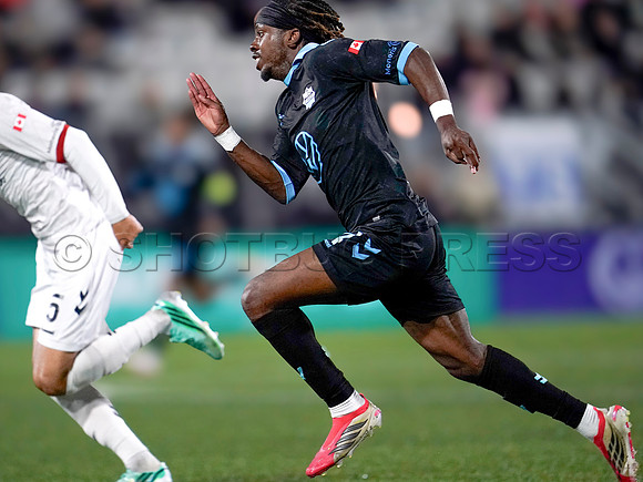 Wes Shaw Shotbug Press-Halifax Wanderers at Vancouver FC-20261016-218394