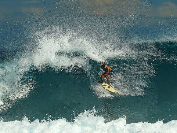 Wes Shaw Surfing 20240910 -216473