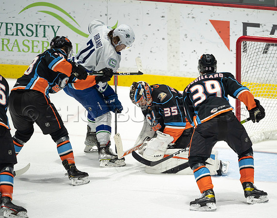 Abbotsford Canucks defeat San Diego Gulls 4-2 on Sunday, Jan 23, 2022 at Abbotsford Centre.