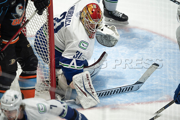 Abbotsford Canucks defeat San Diego Gulls 4-2 on Sunday, Jan 23, 2022 at Abbotsford Centre.