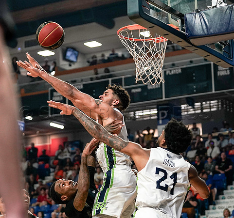 Wes Shaw Scarborough Shooting Stars defeat the Niagara River Lions 74-71  20230811 -35928