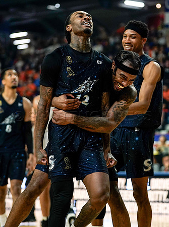 Wes Shaw Scarborough Shooting Stars defeat the Niagara River Lions 74-71  20230811 -35999
