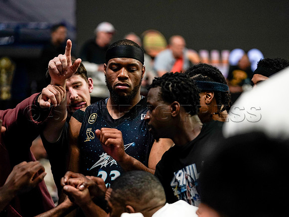 Wes Shaw Scarborough Shooting Stars defeat the Niagara River Lions 74-71  20230811 -35639