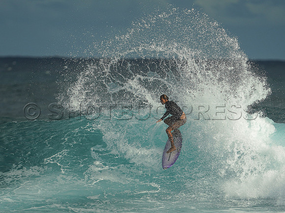 Wes Shaw Surfing 20240907 -214097