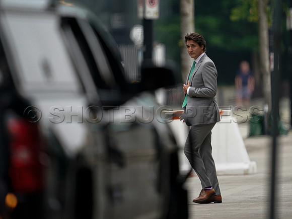 Shaw_Trudeau_in_Vancouver_27 - 44017