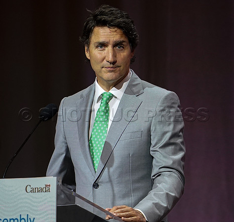 Shaw_Trudeau_in_Vancouver_8 - 44030