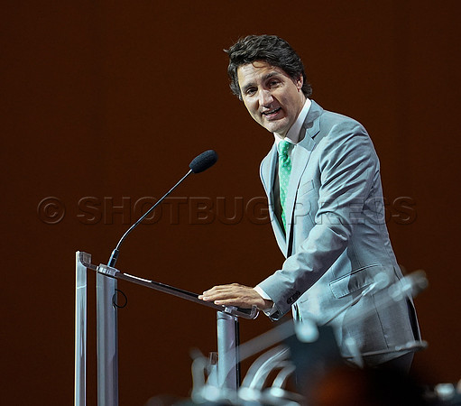 Shaw_Trudeau_in_Vancouver_27 - 43998