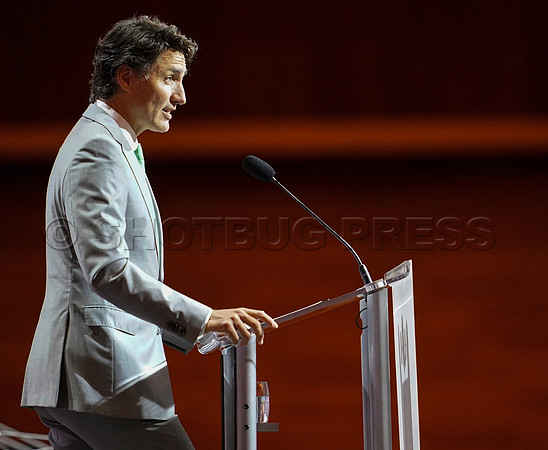 Shaw_Trudeau_in_Vancouver_27 - 44008