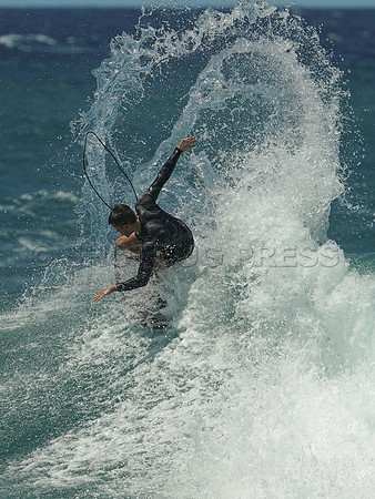 Wes Shaw Surfing 20240906 -213247