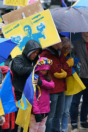 Wesley Shaw Stand with Ukraine Rally Vancouver 20220515 -96185