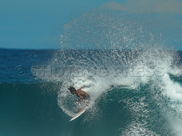 Wes Shaw Surfing 20240910 -217080