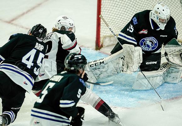 Wes_Shaw_Wenanchee Wild at Vancouver Giants - 75208