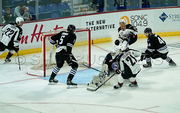 Wes_Shaw_Wenanchee Wild at Vancouver Giants - 75223