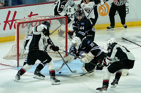 Wes_Shaw_Wenanchee Wild at Vancouver Giants - 75225