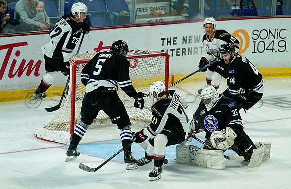 Wes_Shaw_Wenanchee Wild at Vancouver Giants - 75224