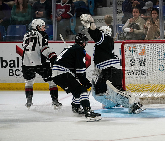 Wes_Shaw_Wenanchee Wild at Vancouver Giants - 75237