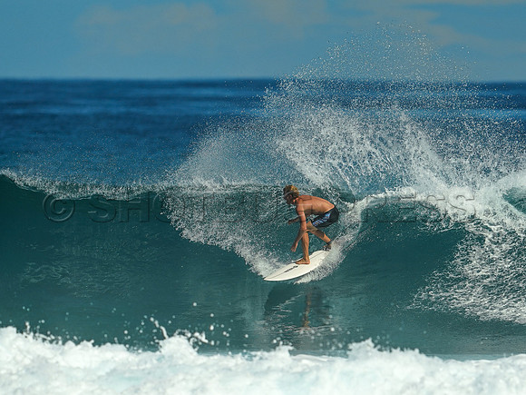Wes Shaw Surfing 20240910 -216583