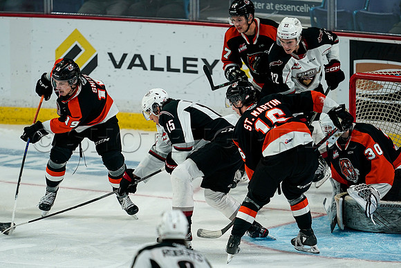 Wes Shaw Vancouver Giants fall to the Medicine Hat Tigers 3-2  20231018 -86913