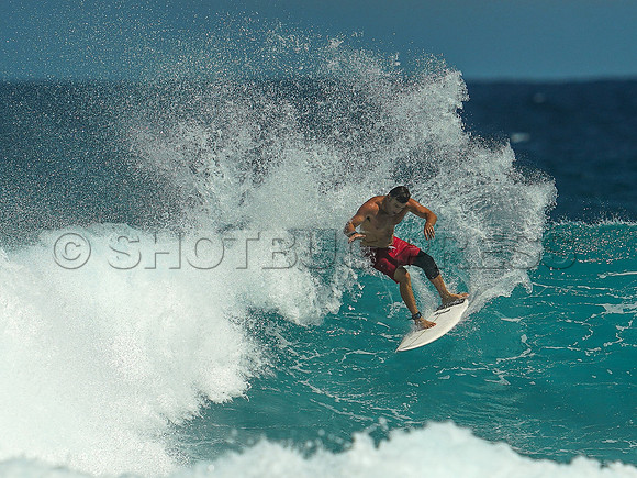 Wes Shaw Surfing 20240910 -217133