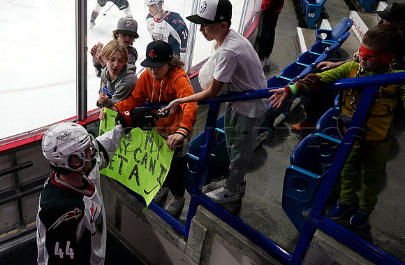 SB-Wes Shaw Kamloops Blazers fall to the Vancouver Giants 4-3  20231029 -93277