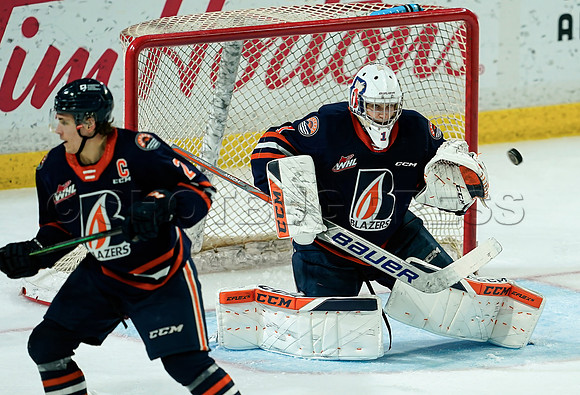 SB-Wes Shaw Kamloops Blazers fall to the Vancouver Giants 4-3  20231029 -94561