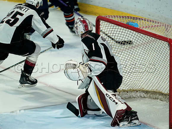 SB-Wes Shaw Kamloops Blazers fall to the Vancouver Giants 4-3  20231029 -94896