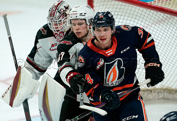 SB-Wes Shaw Kamloops Blazers fall to the Vancouver Giants 4-3  20231029 -95668
