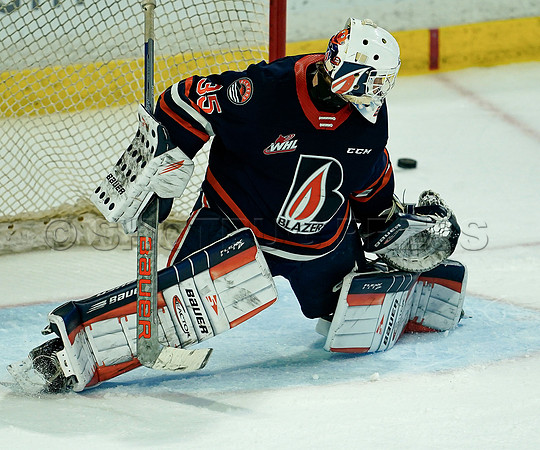 Wes Shaw Kamloops Blazers fall to the Vancouver Giants 3-2 in a shootout  20231104 -100946