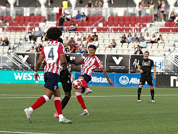 Victor Lanna Ottawa Atletico at Vancouver FC- 329820