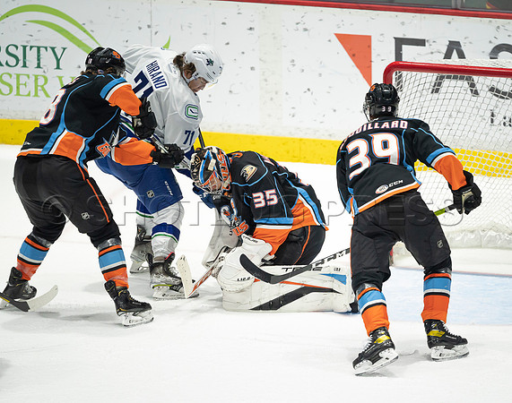 Abbotsford Canucks defeat San Diego Gulls 4-2 on Sunday, Jan 23, 2022 at Abbotsford Centre.