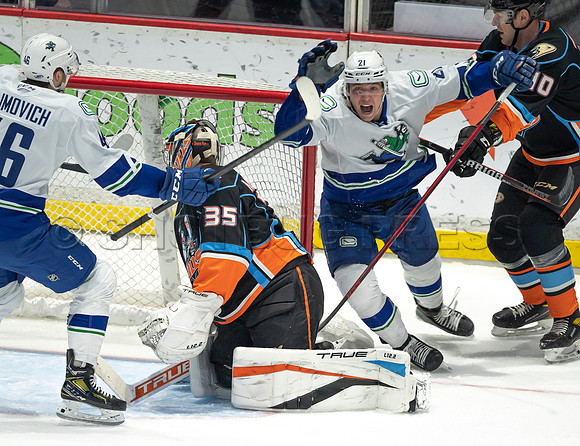 Abbotsford Canucks defeat San Diego Gulls 4-2 on Sunday, Jan 23, 2022 at Abbotsford Centre.