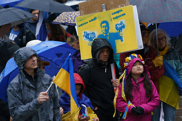 Wesley Shaw Stand with Ukraine Rally Vancouver 20220515 -96182