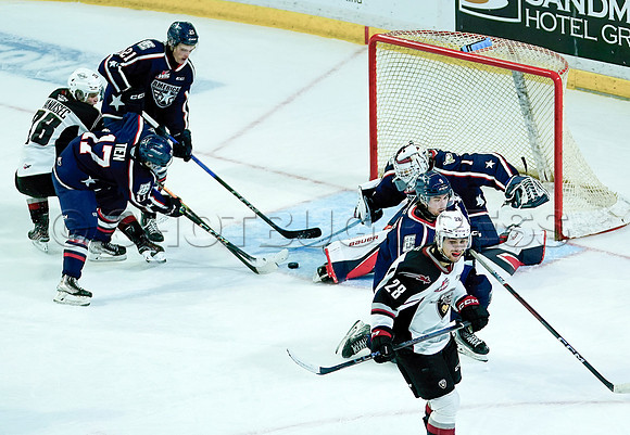 SBP-Wes Shaw Vancouver Giants fall to the Tri City Americans  20231125 -108814
