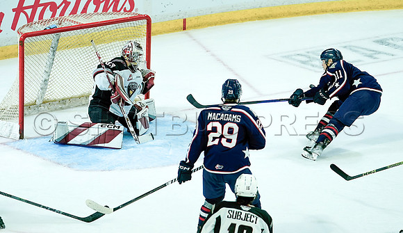 SBP-Wes Shaw Vancouver Giants fall to the Tri City Americans  20231125 -108907