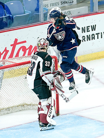 SBP-Wes Shaw Vancouver Giants fall to the Tri City Americans  20231125 -108008