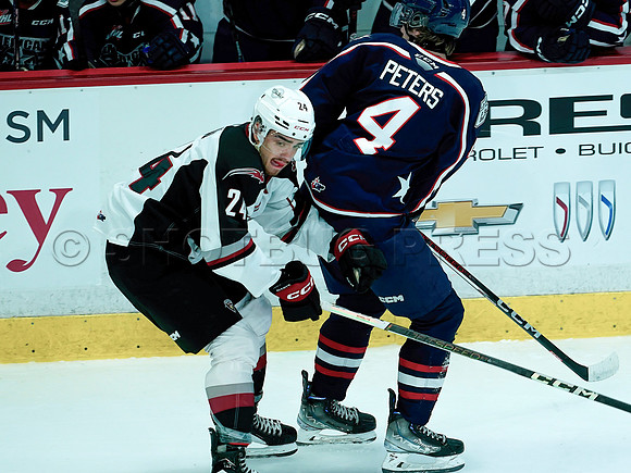 SBP-Wes Shaw Vancouver Giants fall to the Tri City Americans  20231125 -107785