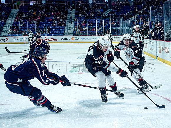 SBP-Wes Shaw Vancouver Giants fall to the Tri City Americans  20231125 -106174