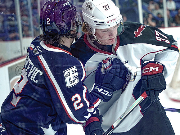 SBP-Wes Shaw Vancouver Giants fall to the Tri City Americans  20231125 -106073