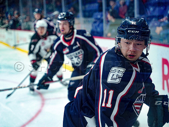 SBP-Wes Shaw Vancouver Giants fall to the Tri City Americans  20231125 -106048