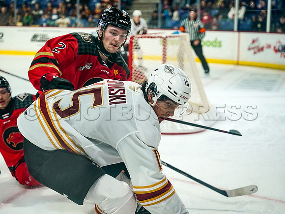 Wes Shaw Prince George Cougars fall to the Vancouver Giants 20241124 -248300
