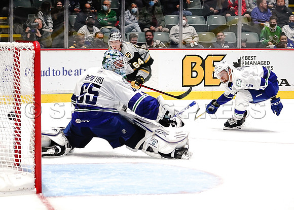 Abbotsford Canucks take a 3-2 seasons opener win in overtime over Henderson Silver Knights in Abbotsford, Friday, October 23, 2021