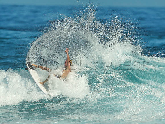 Wes Shaw Surfing 20240910 -216183