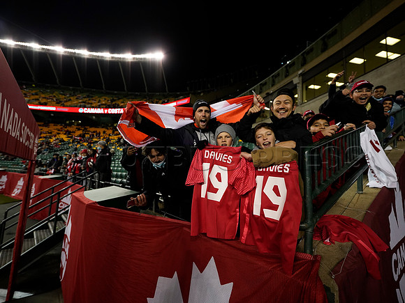 Canada takes 3 points in their 1-0 win over Costa Rica in front of 48,806 fans in World Cup qualifying in Edmonton, Alberta.