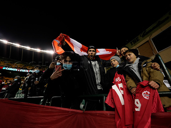Canada takes 3 points in their 1-0 win over Costa Rica in front of 48,806 fans in World Cup qualifying in Edmonton, Alberta.