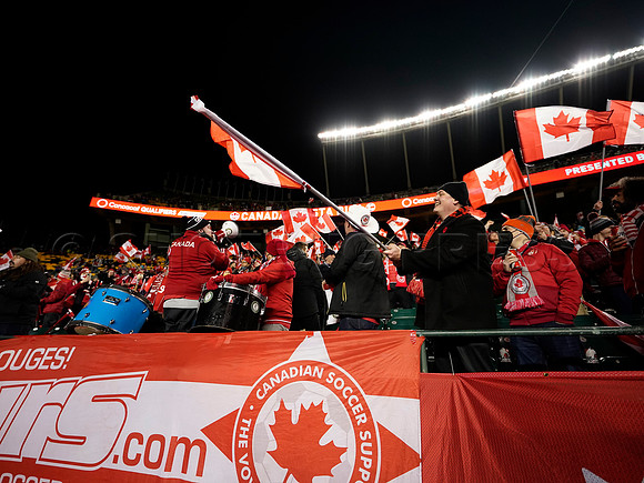 Canada takes 3 points in their 1-0 win over Costa Rica in front of 48,806 fans in World Cup qualifying in Edmonton, Alberta.
