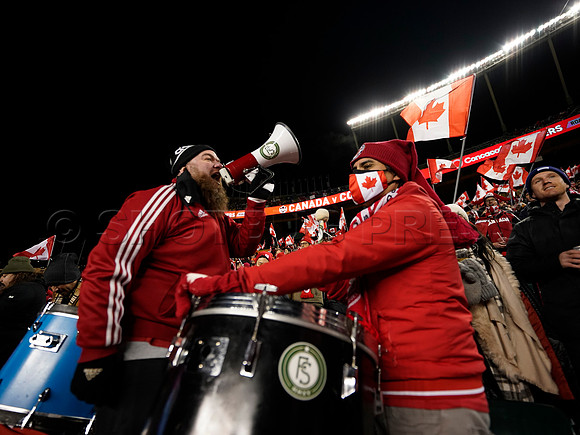 Canada takes 3 points in their 1-0 win over Costa Rica in front of 48,806 fans in World Cup qualifying in Edmonton, Alberta.