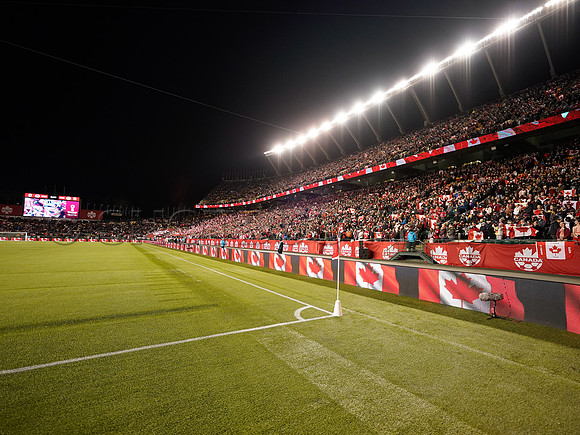 Canada takes 3 points in their 1-0 win over Costa Rica in front of 48,806 fans in World Cup qualifying in Edmonton, Alberta.